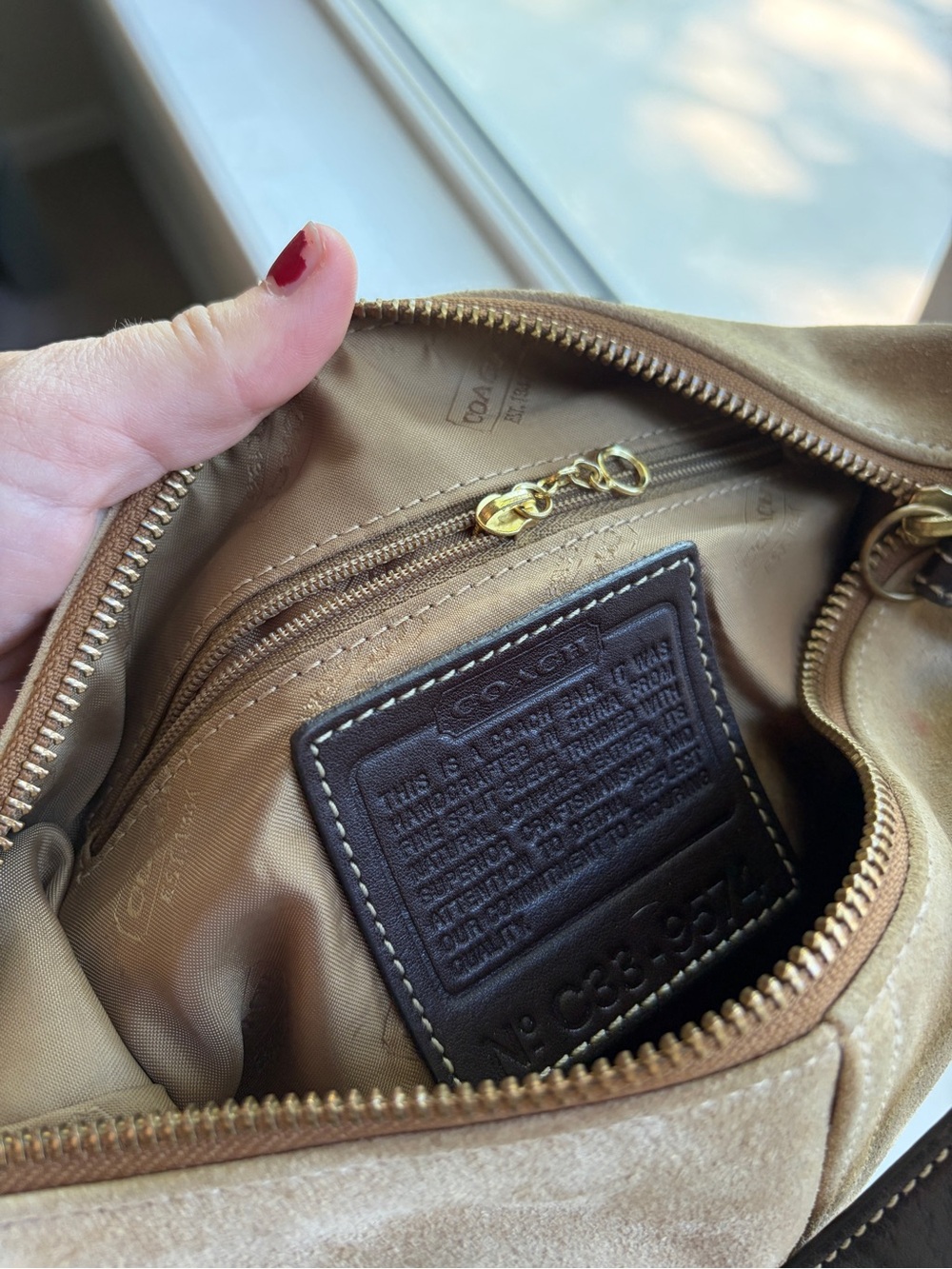 Coach Vintage Soho Hobo Shoulder Bag - Picture 4 of 8